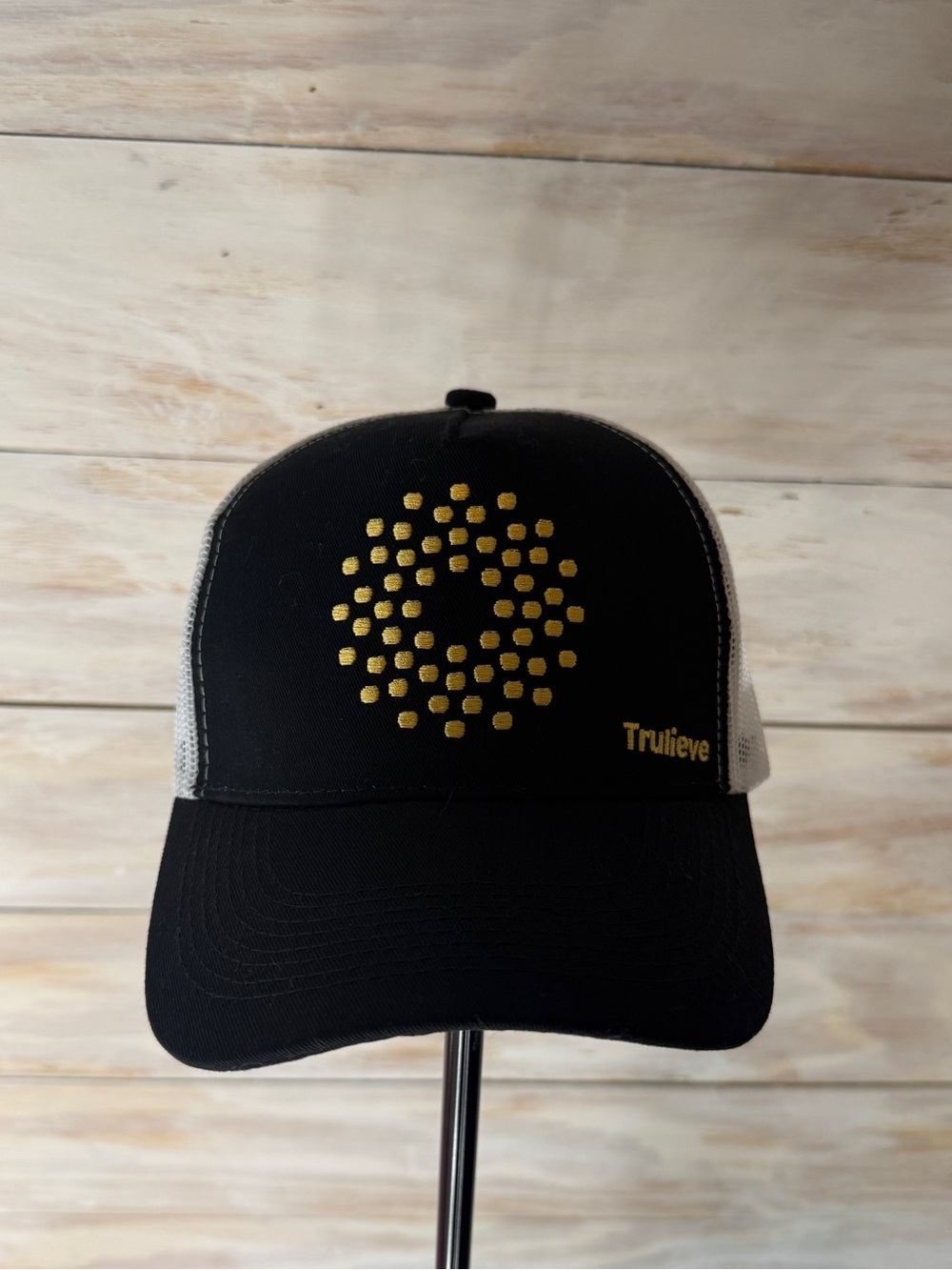 NEW - Trulieve Adjustable Snapback Mesh Trucker Hat Cap (Black / White / Gold)